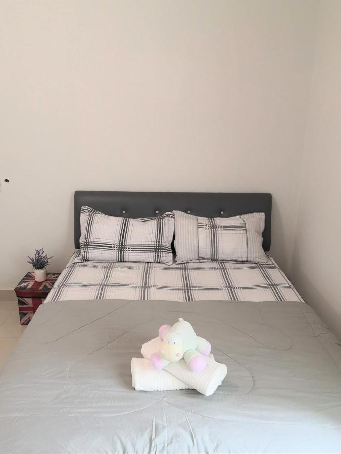 Sparkling Clean Homestay @ Kota Kemuning - Rimbayu Teluk Panglima Garang 外观 照片