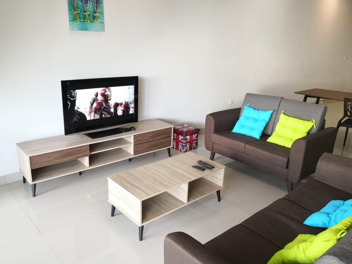 Sparkling Clean Homestay @ Kota Kemuning - Rimbayu Teluk Panglima Garang 外观 照片