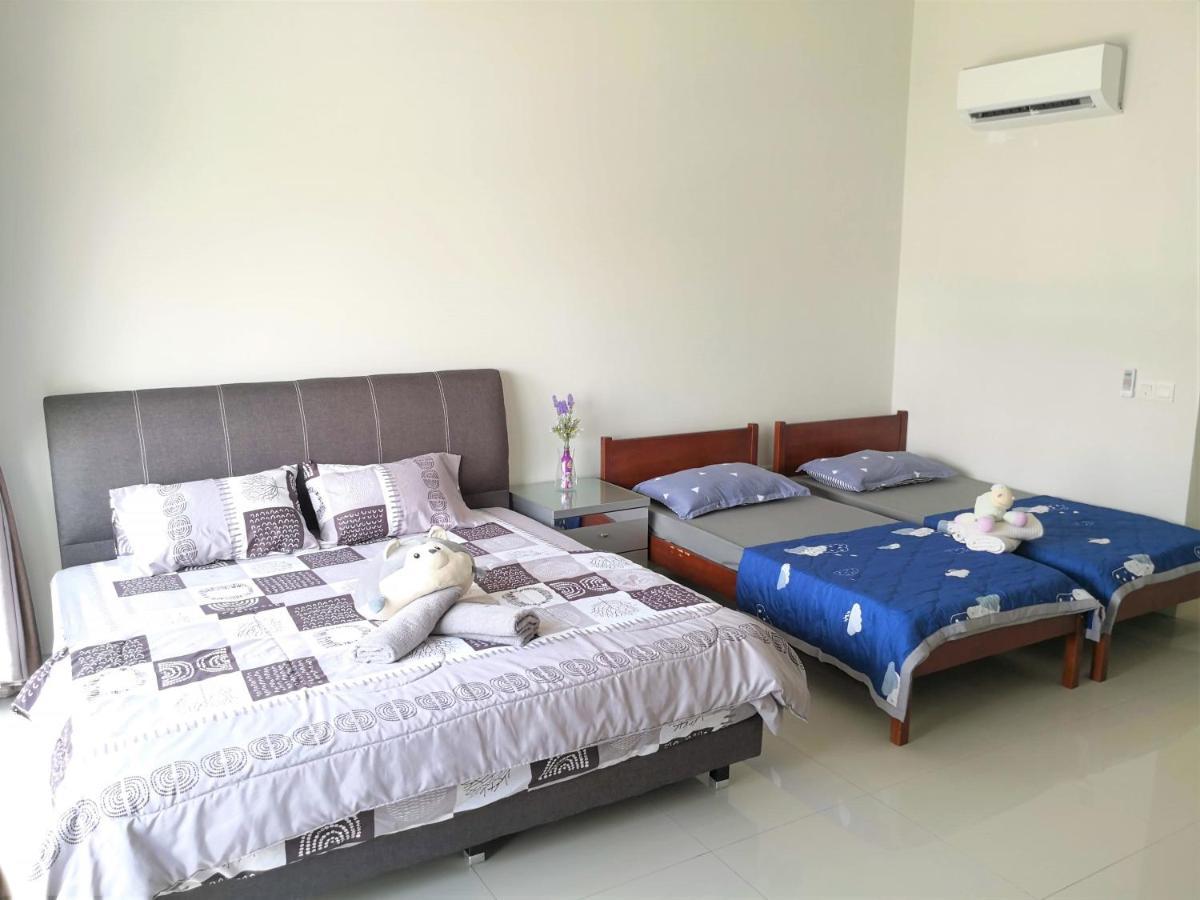 Sparkling Clean Homestay @ Kota Kemuning - Rimbayu Teluk Panglima Garang 外观 照片