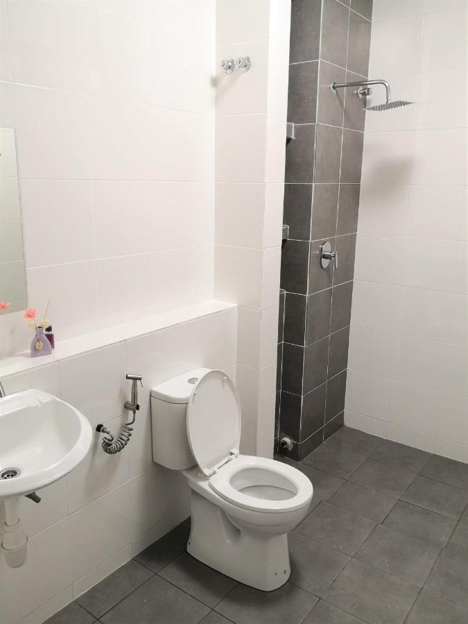 Sparkling Clean Homestay @ Kota Kemuning - Rimbayu Teluk Panglima Garang 外观 照片