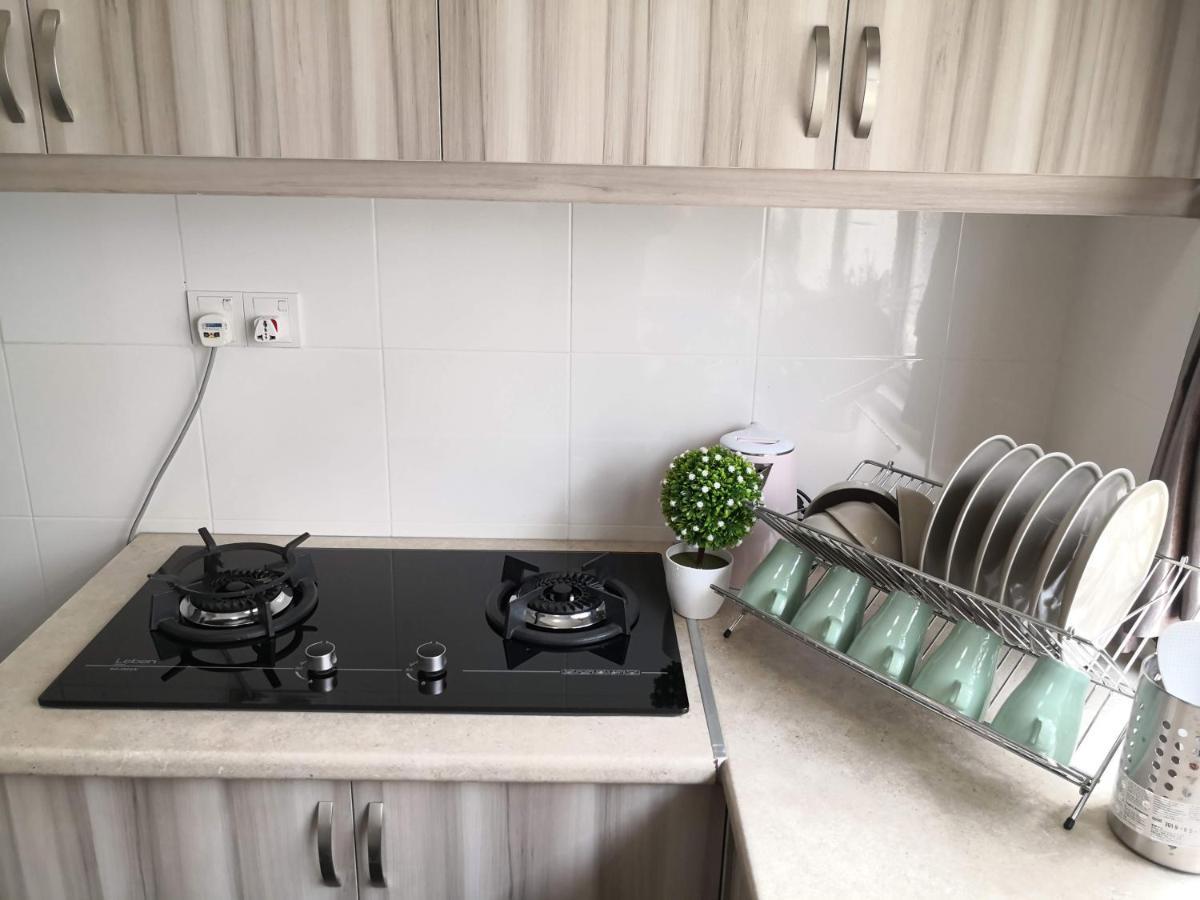 Sparkling Clean Homestay @ Kota Kemuning - Rimbayu Teluk Panglima Garang 外观 照片